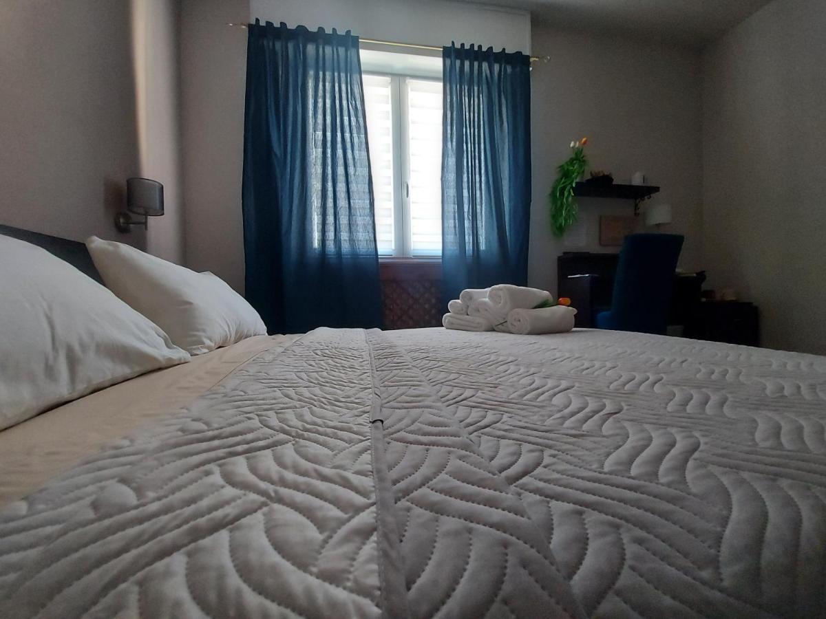 I Tre Marchi Rooms / Camera Mare 泰尔莫利 外观 照片